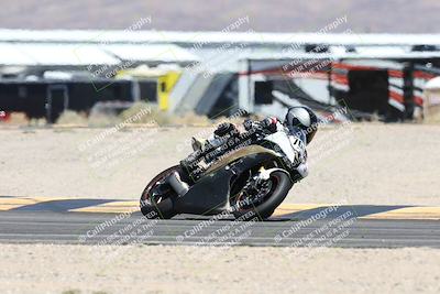 media/Apr-19-2025-CVMA (Sat) [[586b59ad56]]/Race 4-Formula Middleweight/